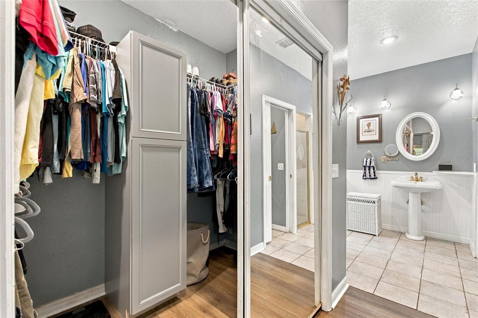 The primary bedroom has two closets and a full ensuite. - 3850 GRANADA DR, INDIAN LAKE ESTATES