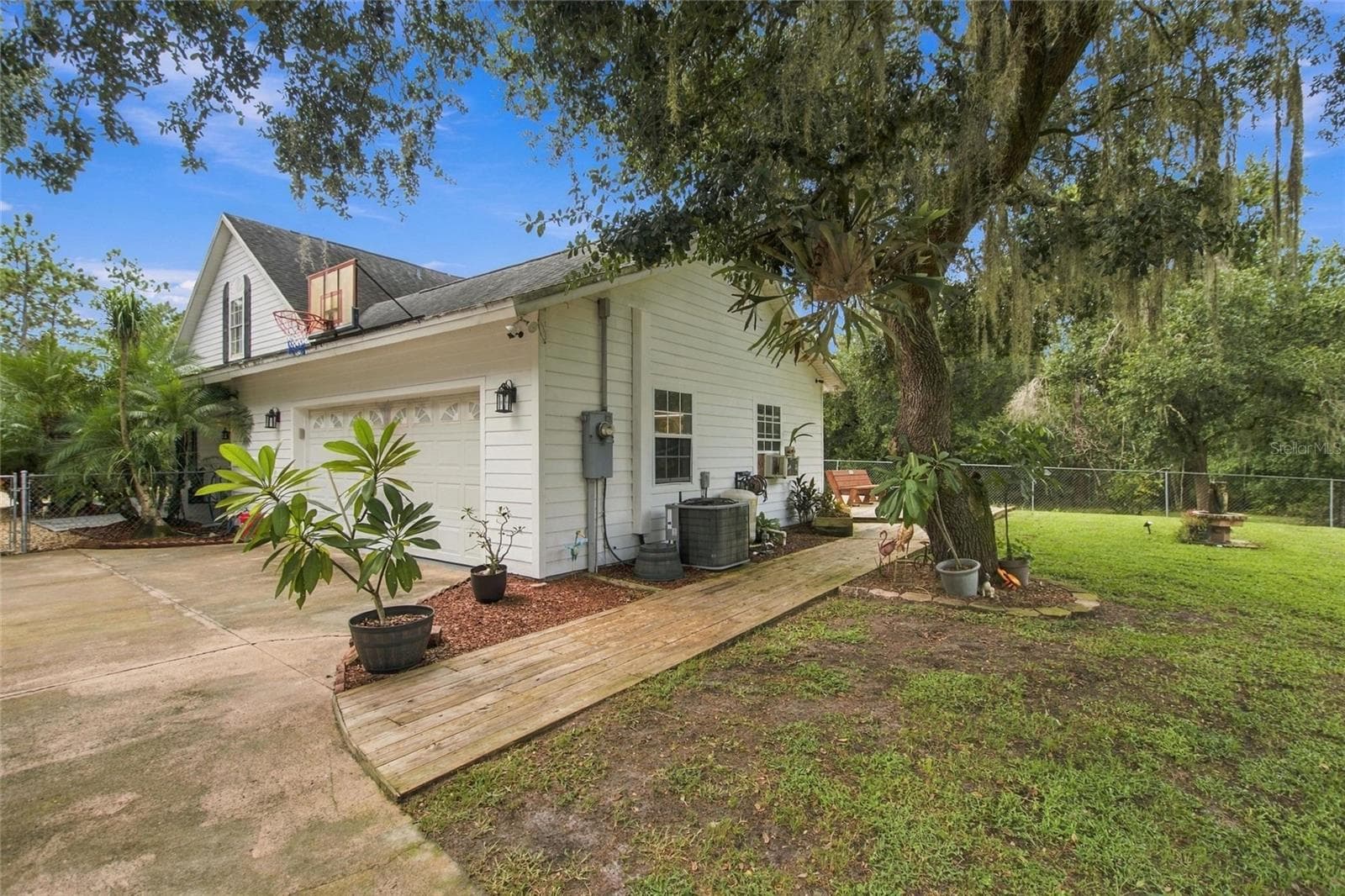 Single Family Residence at 3850 GRANADA DR, INDIAN LAKE ESTATES, photo 55 of 63