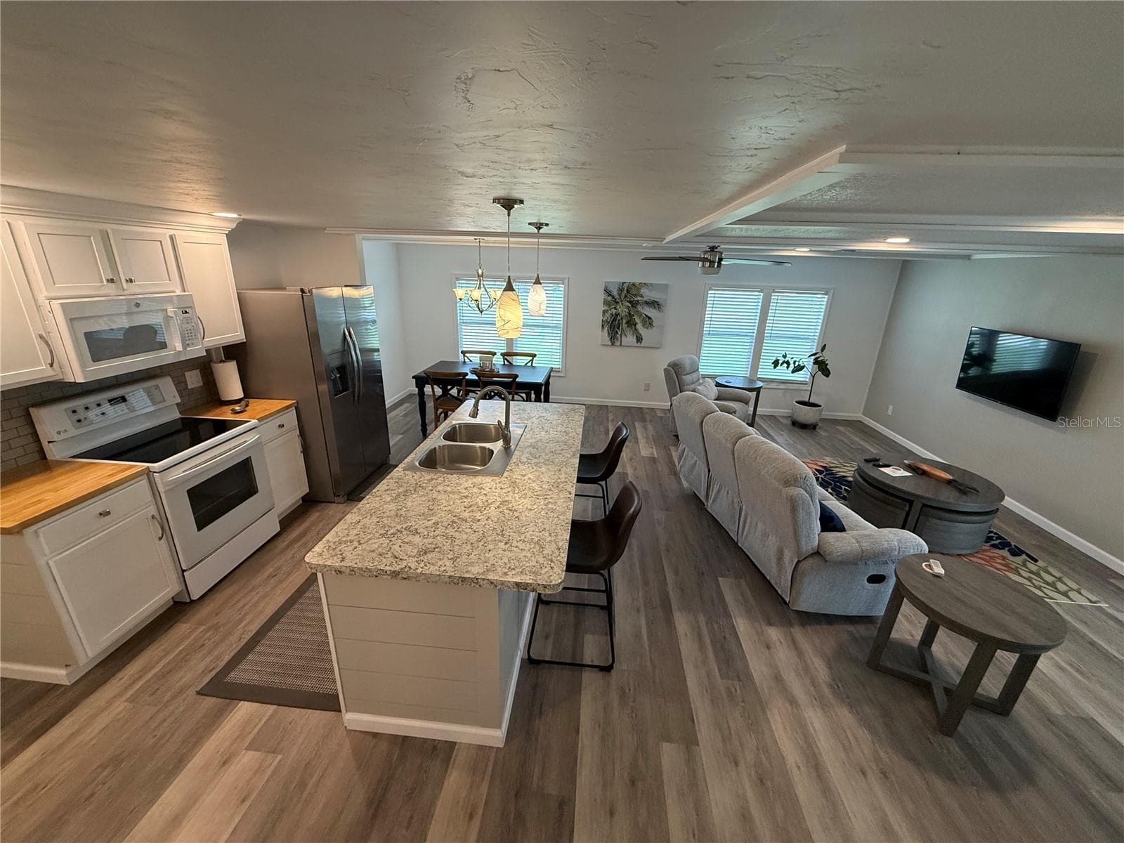 Manufactured Home at 26 S BOBWHITE RD, WILDWOOD, photo 8 of 50