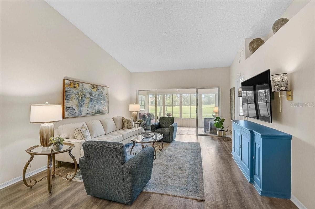 Villa at 4238 CADDIE DR E, BRADENTON, photo 13 of 45