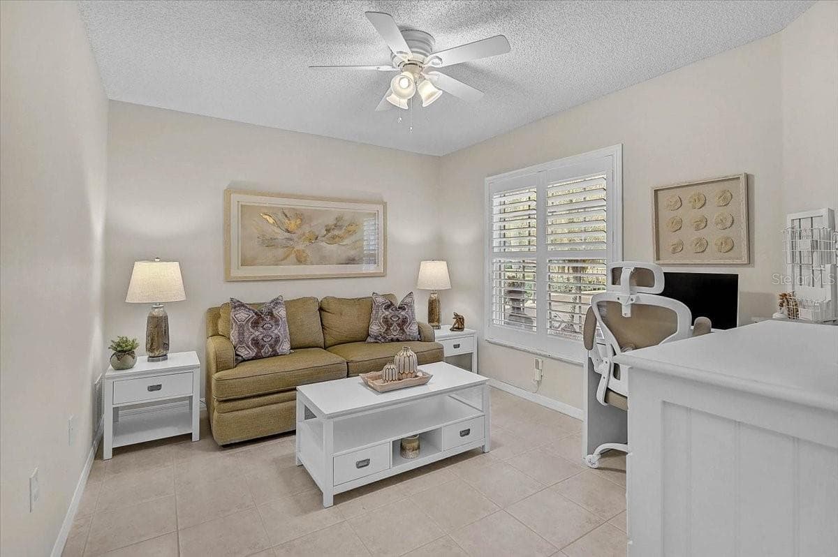 Den - 4238 CADDIE DR E, BRADENTON
