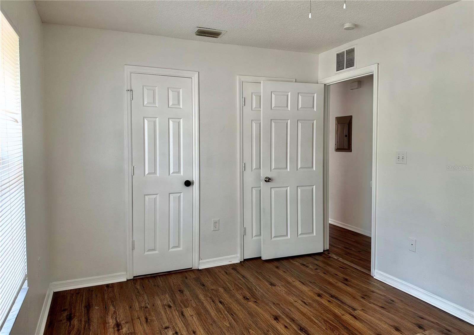 Single Family Residence at 1900 N LIME AVE, SARASOTA, photo 10 of 17