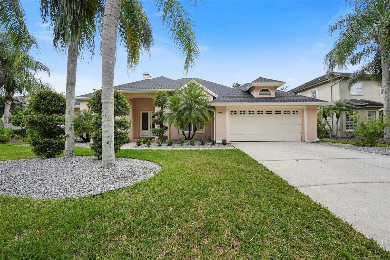 Single Family Residence at 18823 WIMBLEDON CIR, LUTZ, photo 5 of 43