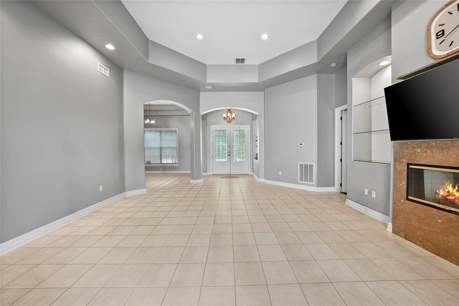 Single Family Residence at 18823 WIMBLEDON CIR, LUTZ, photo 11 of 43