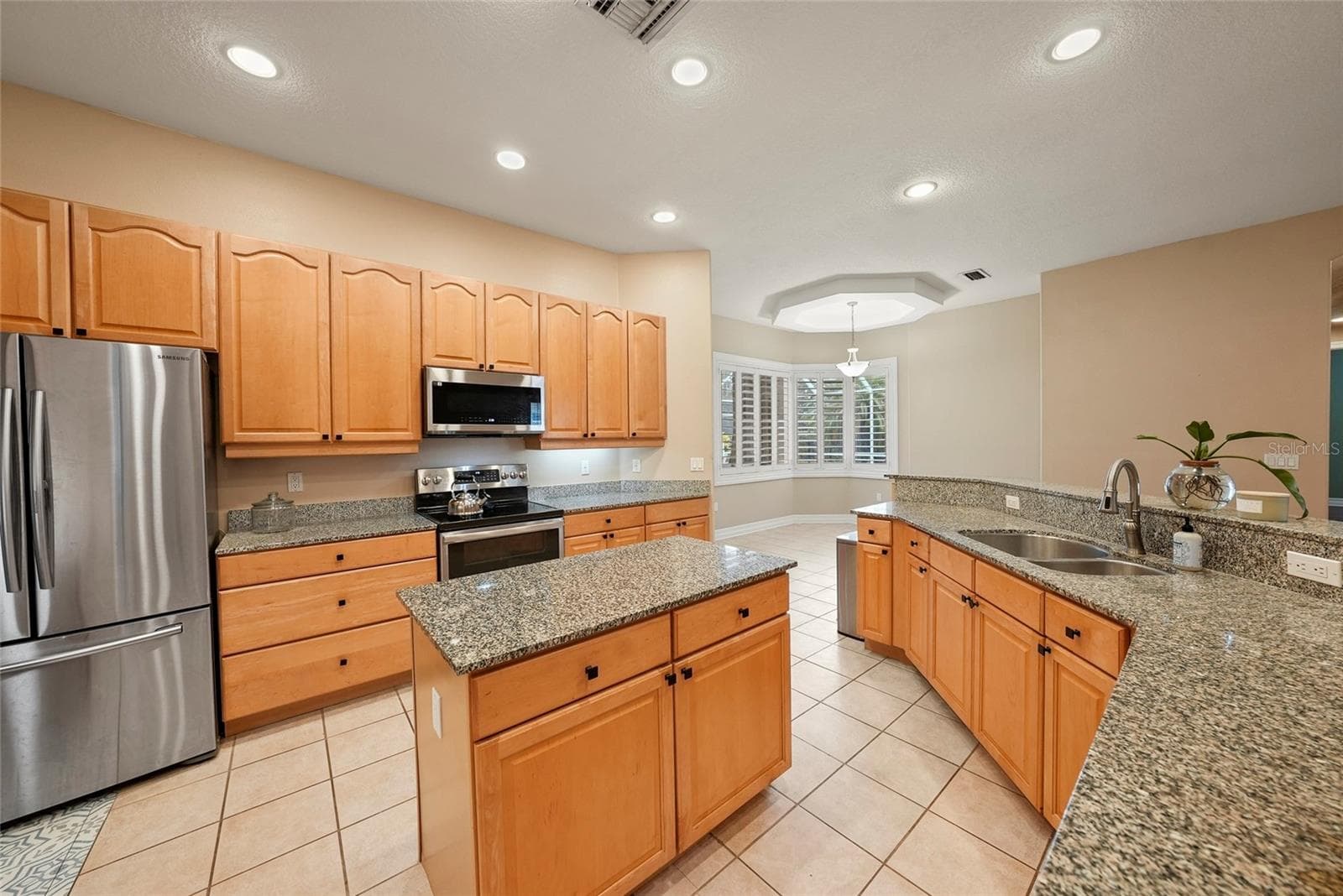 Single Family Residence at 18823 WIMBLEDON CIR, LUTZ, photo 14 of 43