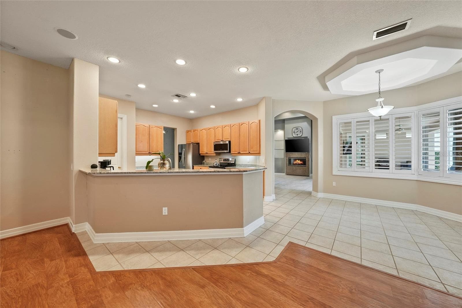 Single Family Residence at 18823 WIMBLEDON CIR, LUTZ, photo 17 of 43