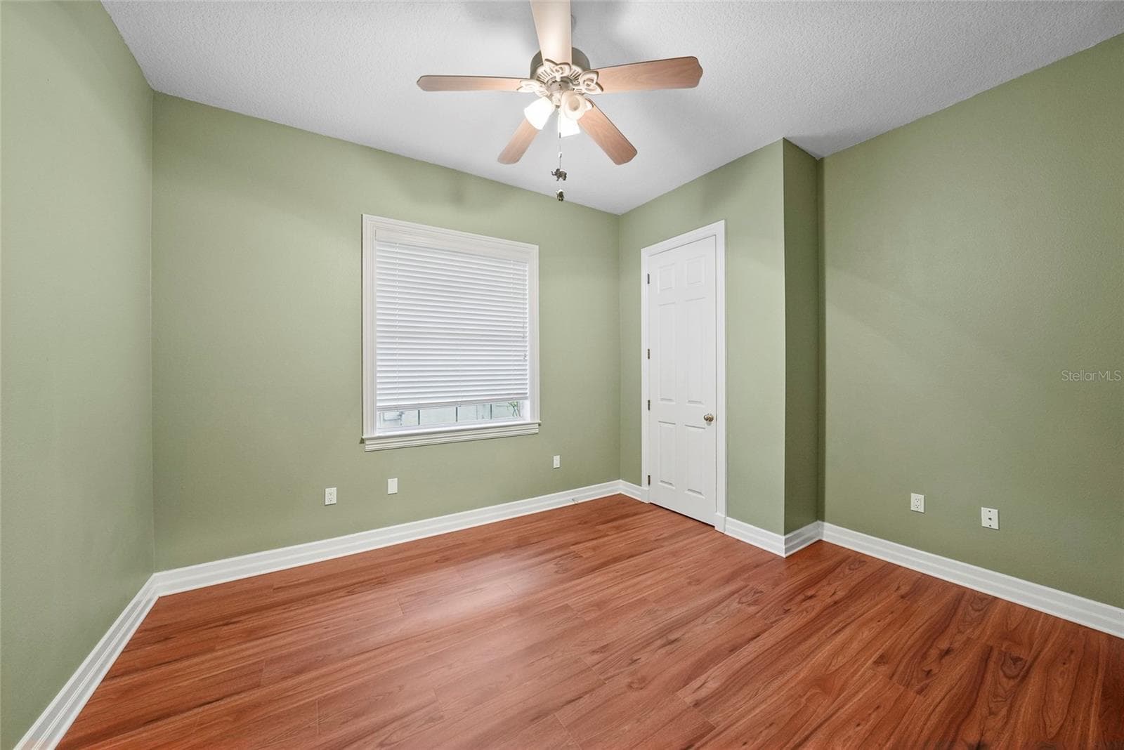 Single Family Residence at 18823 WIMBLEDON CIR, LUTZ, photo 23 of 43