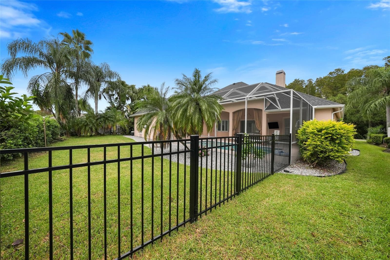 Single Family Residence at 18823 WIMBLEDON CIR, LUTZ, photo 34 of 43