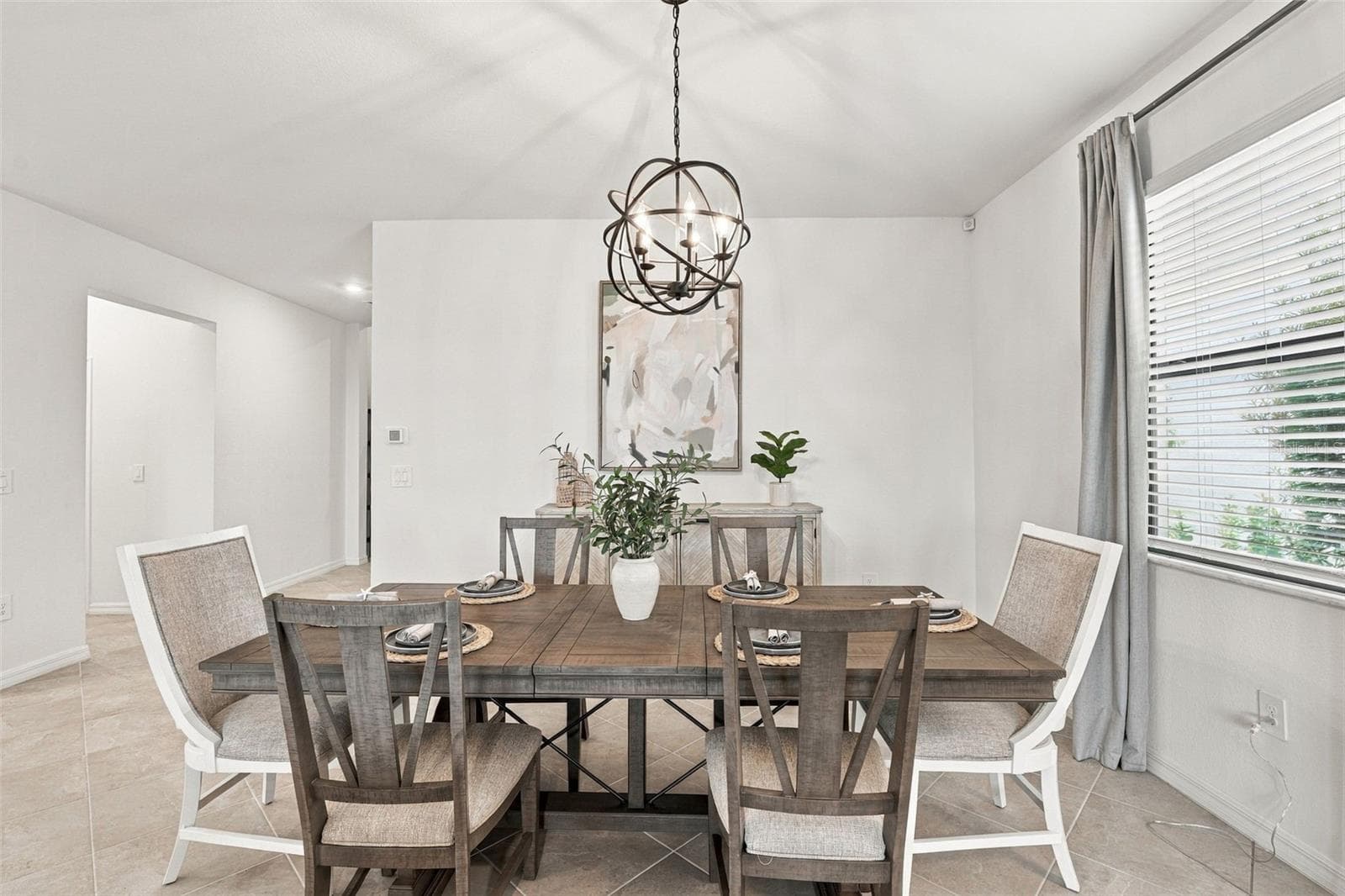 Single Family Residence at 17085 LUMINOUS AVE, VENICE, photo 21 of 85