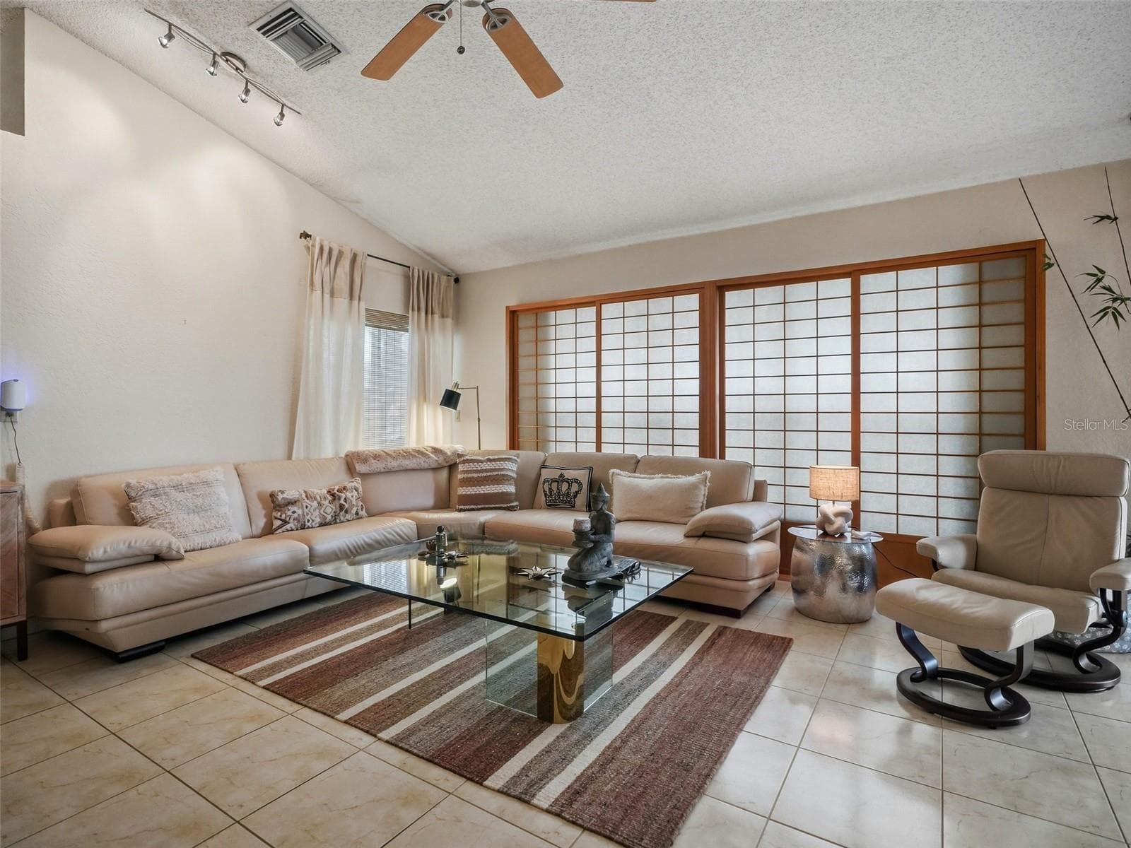 Single Family Residence at 11031 LAPAZ CT, SPRING HILL, photo 5 of 39