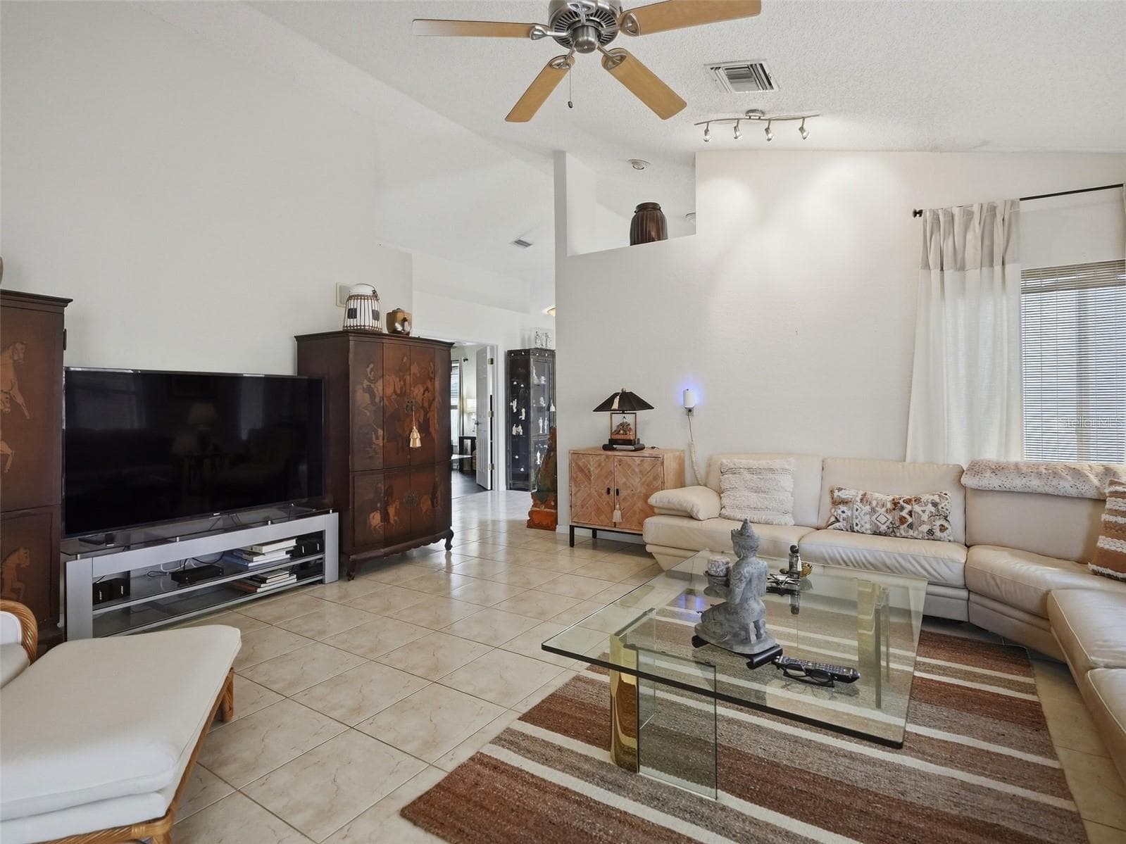 Single Family Residence at 11031 LAPAZ CT, SPRING HILL, photo 6 of 39