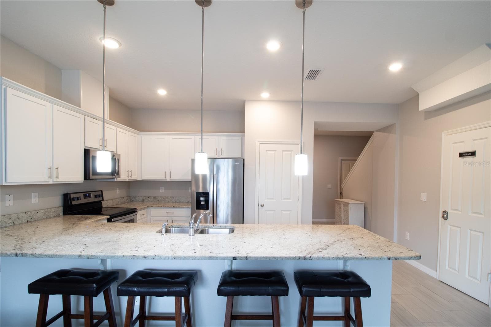 Townhouse at 5159 ADELAIDE DR, KISSIMMEE, photo 12 of 35