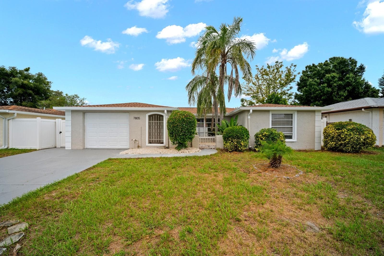 Spacious 3 Bed/ 2 Bath/ 1 Car Garage - 7805 BURNHAM DR, PORT RICHEY