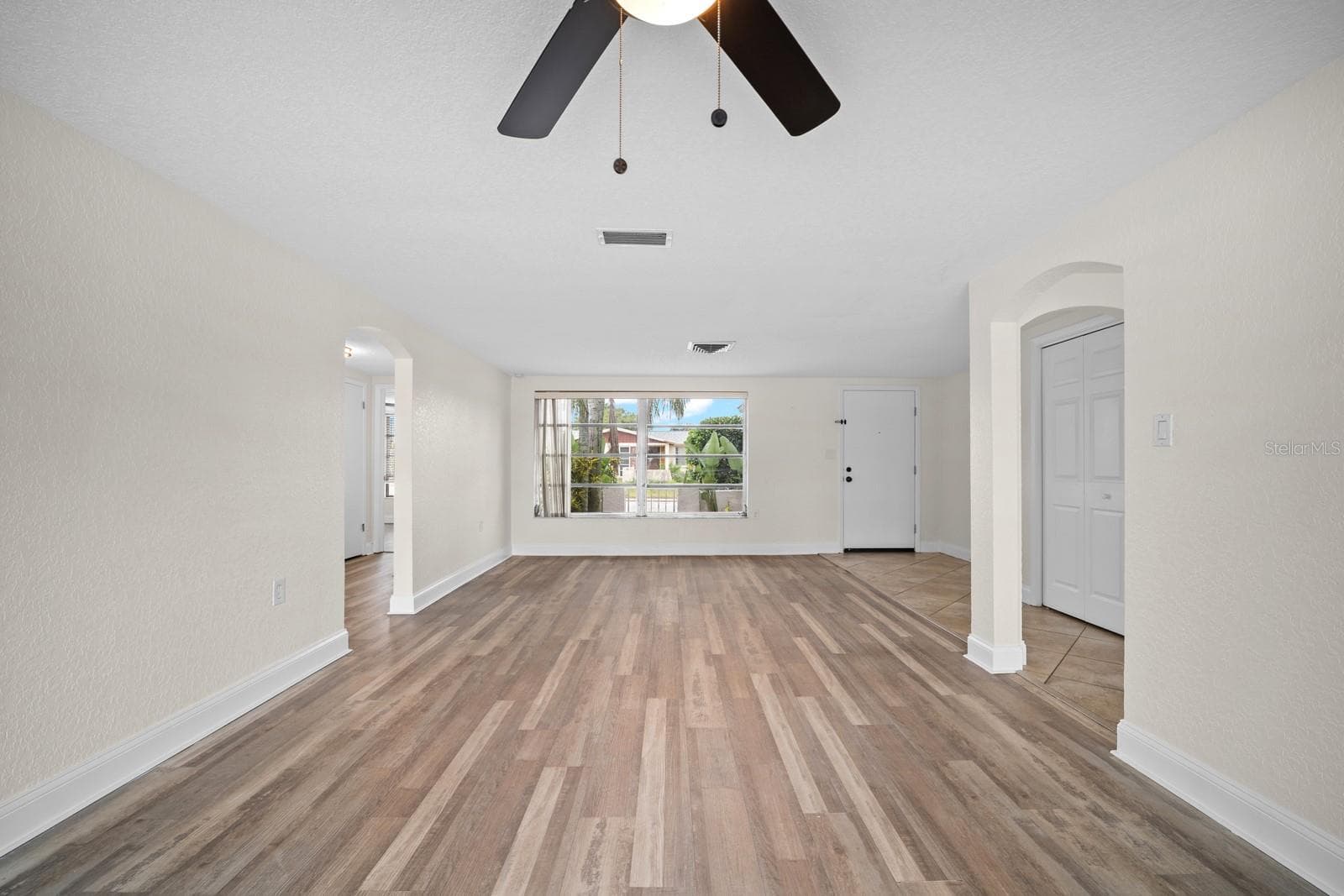 Single Family Residence at 7805 BURNHAM DR, PORT RICHEY, photo 6 of 28