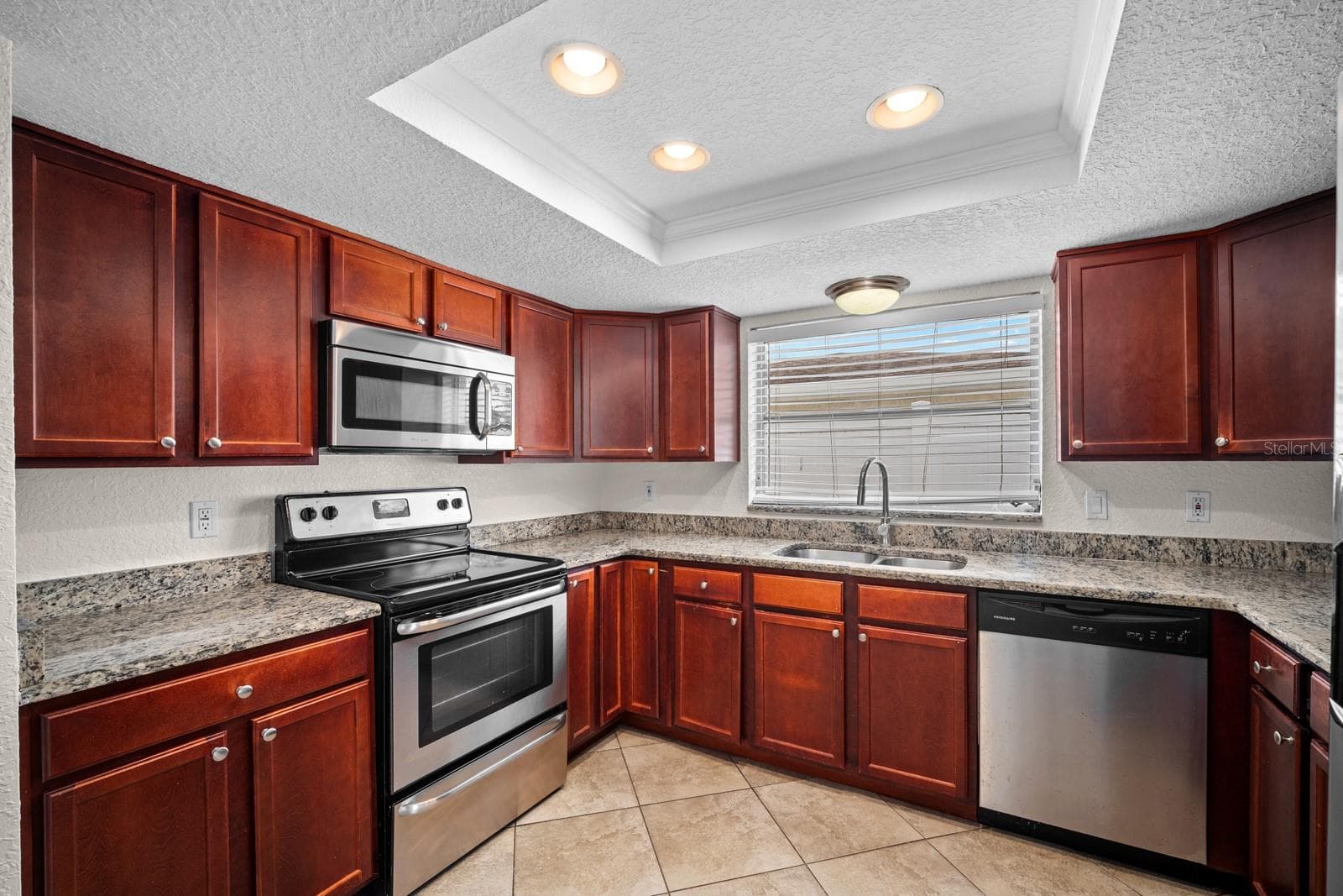 Full Appliance Package - 7805 BURNHAM DR, PORT RICHEY