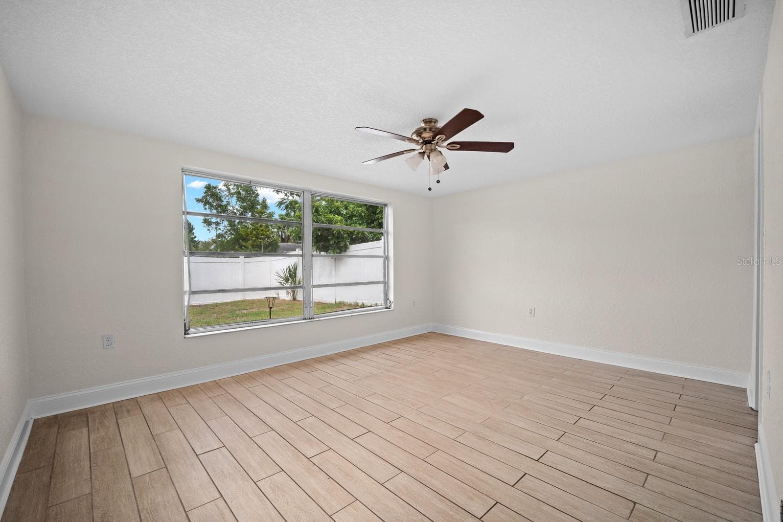Single Family Residence at 7805 BURNHAM DR, PORT RICHEY, photo 16 of 28