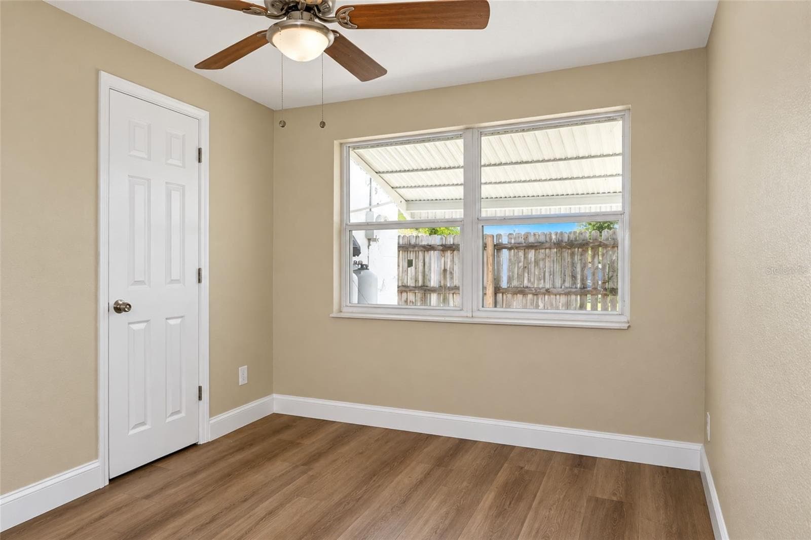 Single Family Residence at 3521 KIMBERLY OAKS DR, HOLIDAY, photo 11 of 15