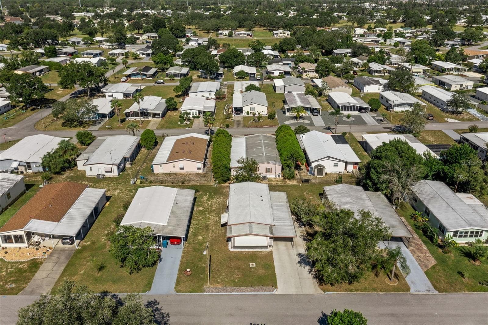 Manufactured Home at 8489 FLEETWAY AVE, BROOKSVILLE, photo 5 of 55