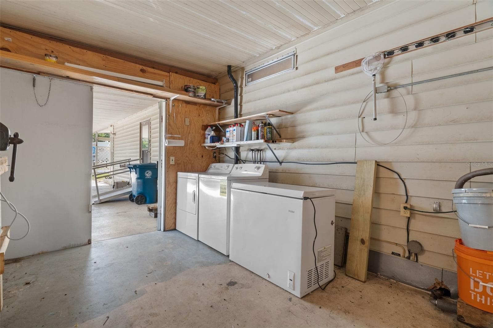 Manufactured Home at 8489 FLEETWAY AVE, BROOKSVILLE, photo 35 of 55