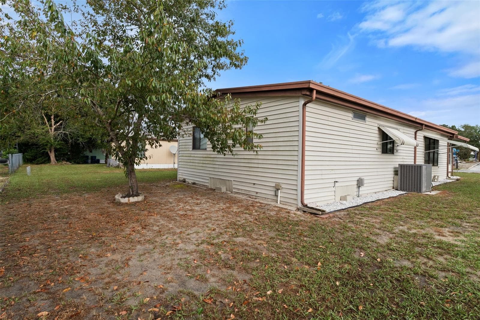 Manufactured Home at 8489 FLEETWAY AVE, BROOKSVILLE, photo 36 of 55