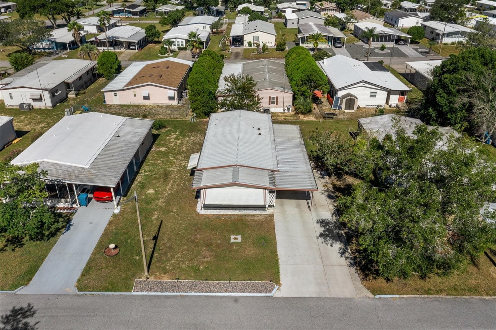 Manufactured Home at 8489 FLEETWAY AVE, BROOKSVILLE, photo 43 of 55