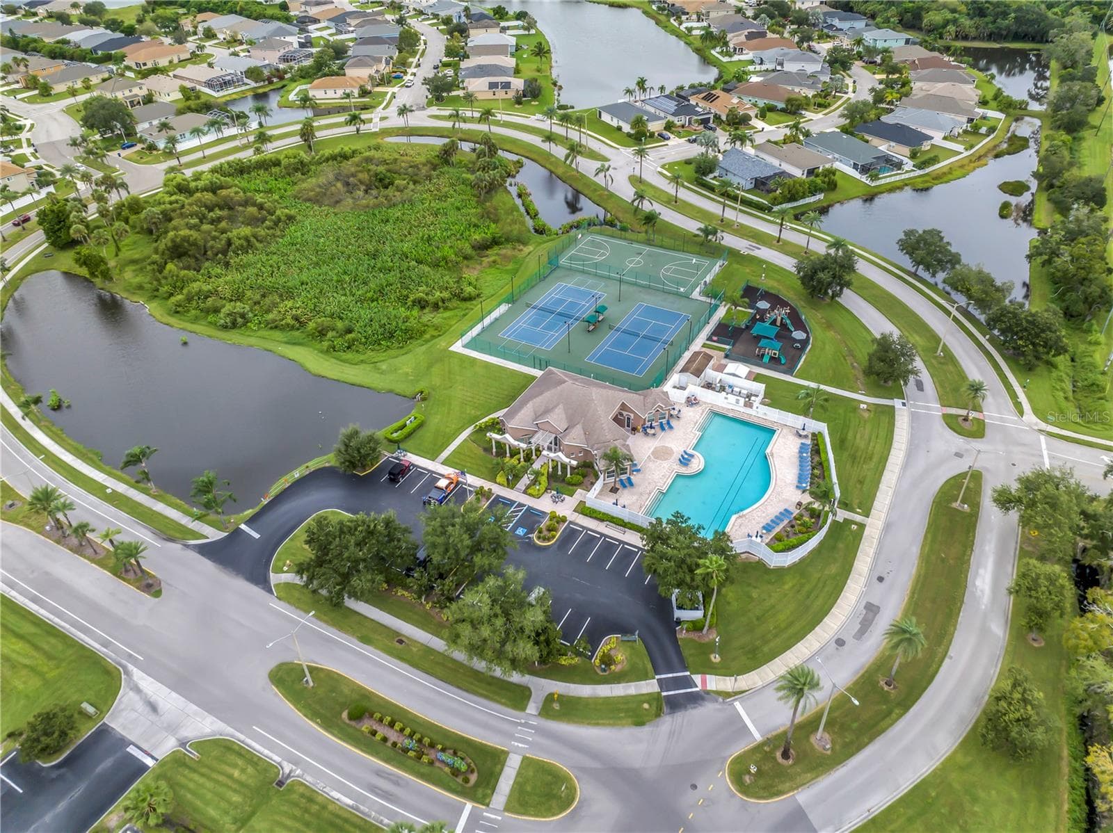 Single Family Residence at 3903 DAY BRIDGE PL, ELLENTON, photo 52 of 63