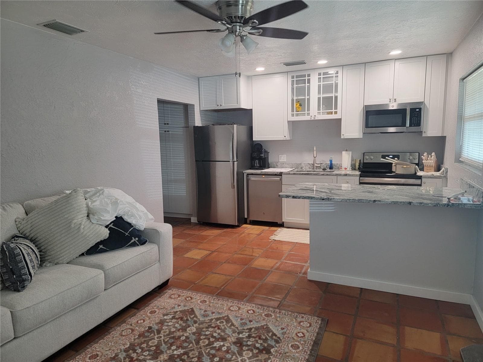 Front - 2117 3RD AVE E, BRADENTON