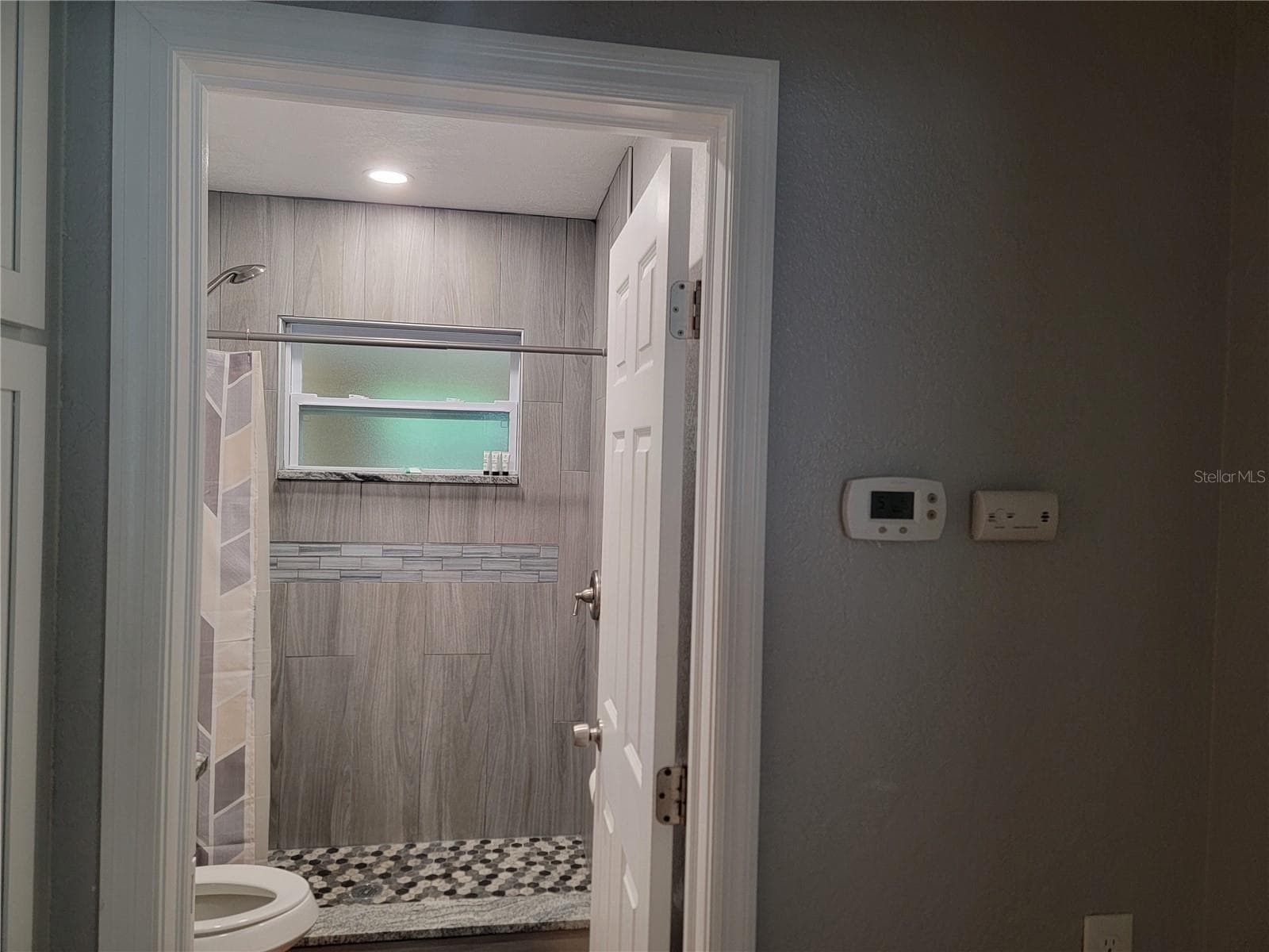 2119 bathroom - 2117 3RD AVE E, BRADENTON
