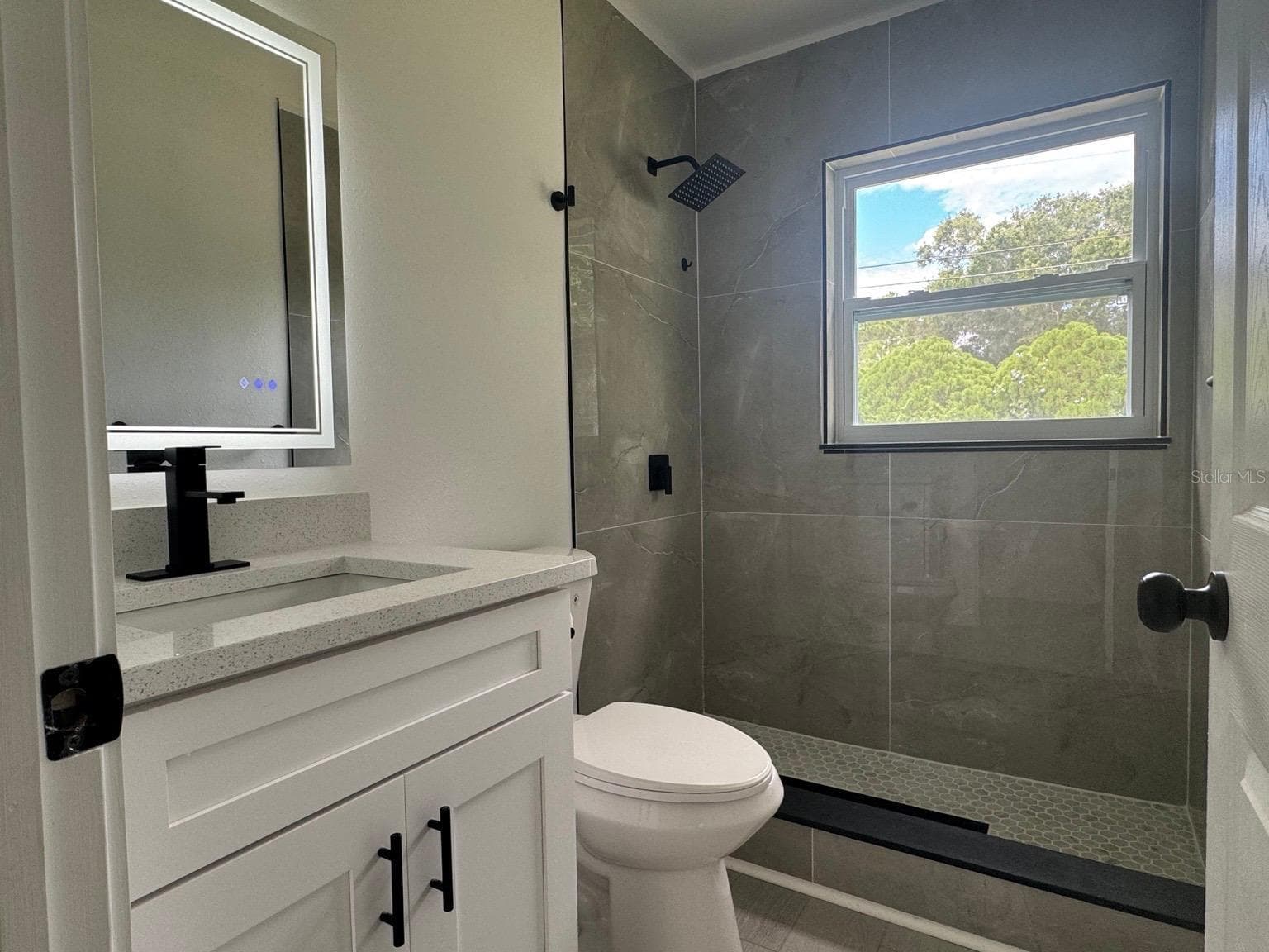Single Family Residence at 2148 CATALINA DR N, CLEARWATER, photo 8 of 23
