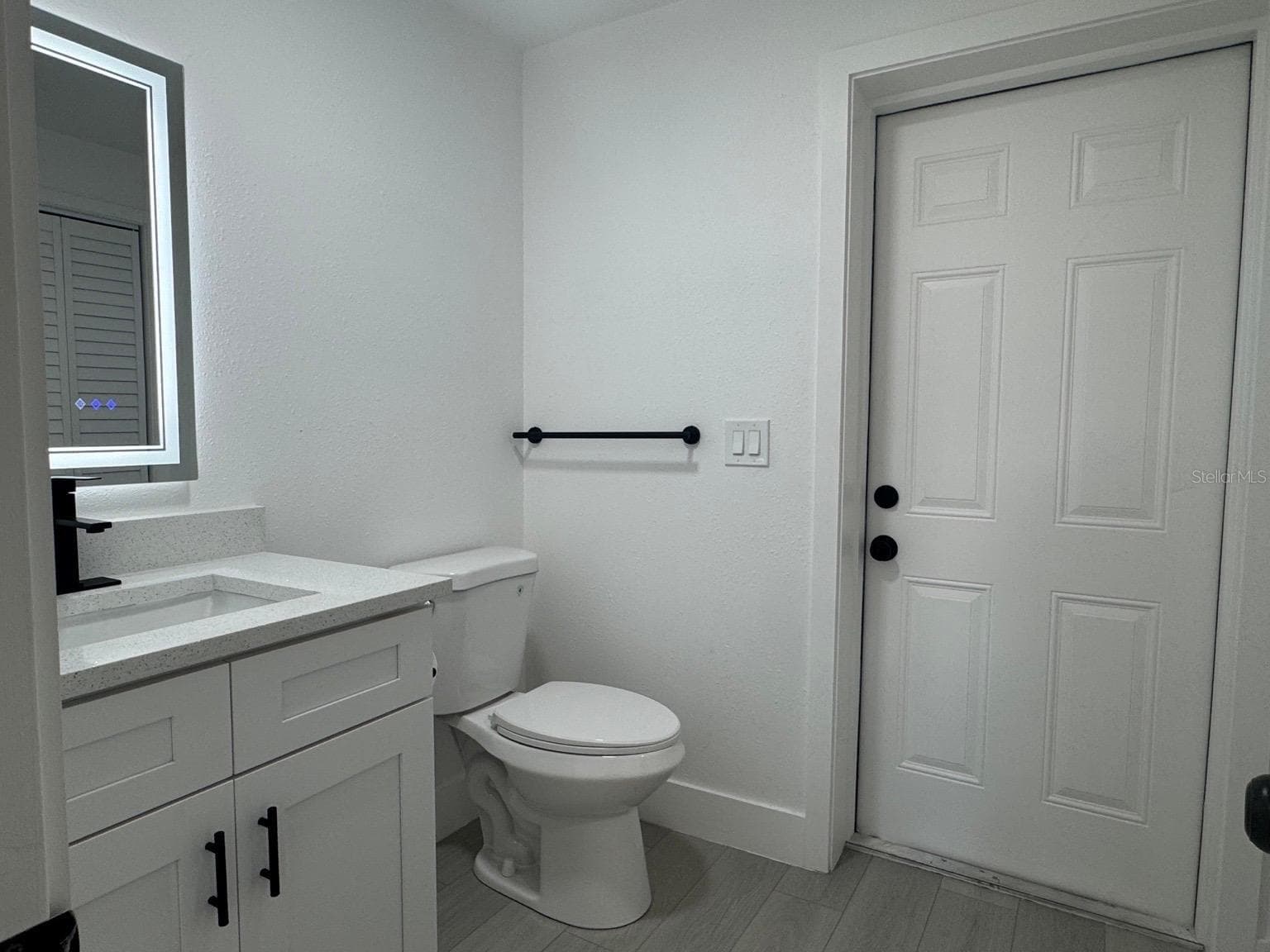 Single Family Residence at 2148 CATALINA DR N, CLEARWATER, photo 15 of 23