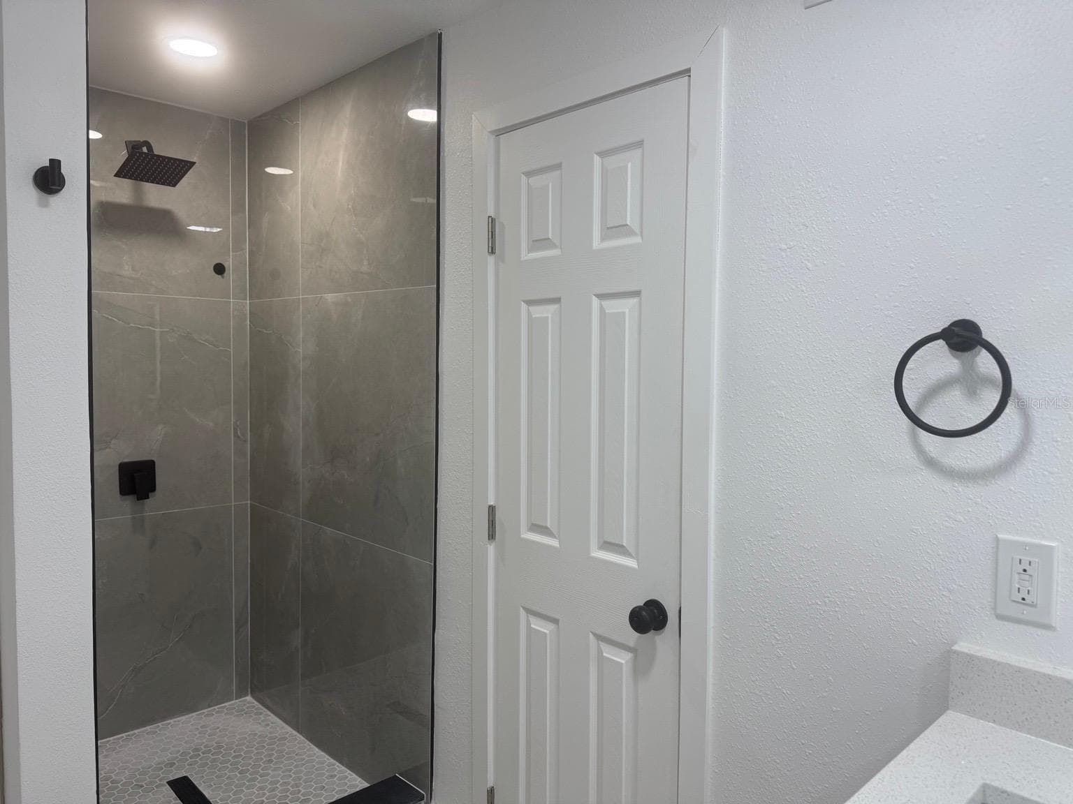 Single Family Residence at 2148 CATALINA DR N, CLEARWATER, photo 16 of 23