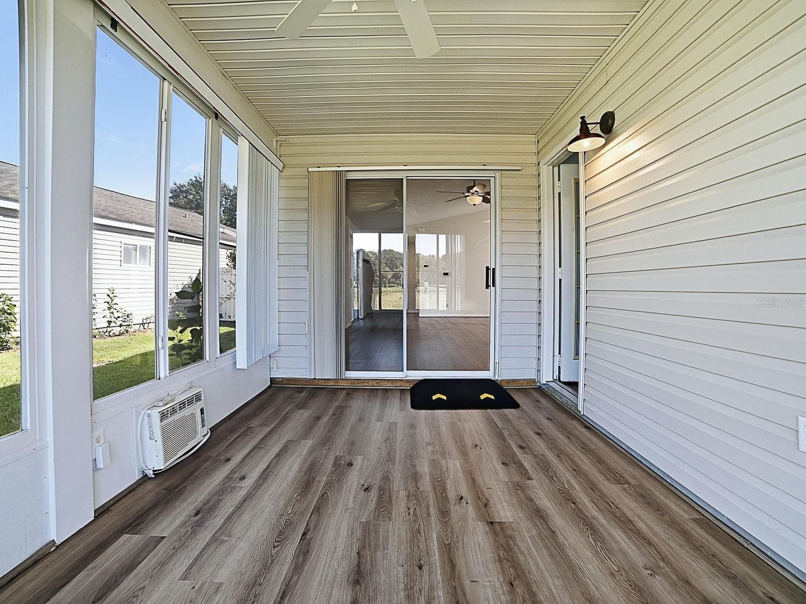 Single Family Residence at 4952 HERON RUN CIR, LEESBURG, photo 32 of 58