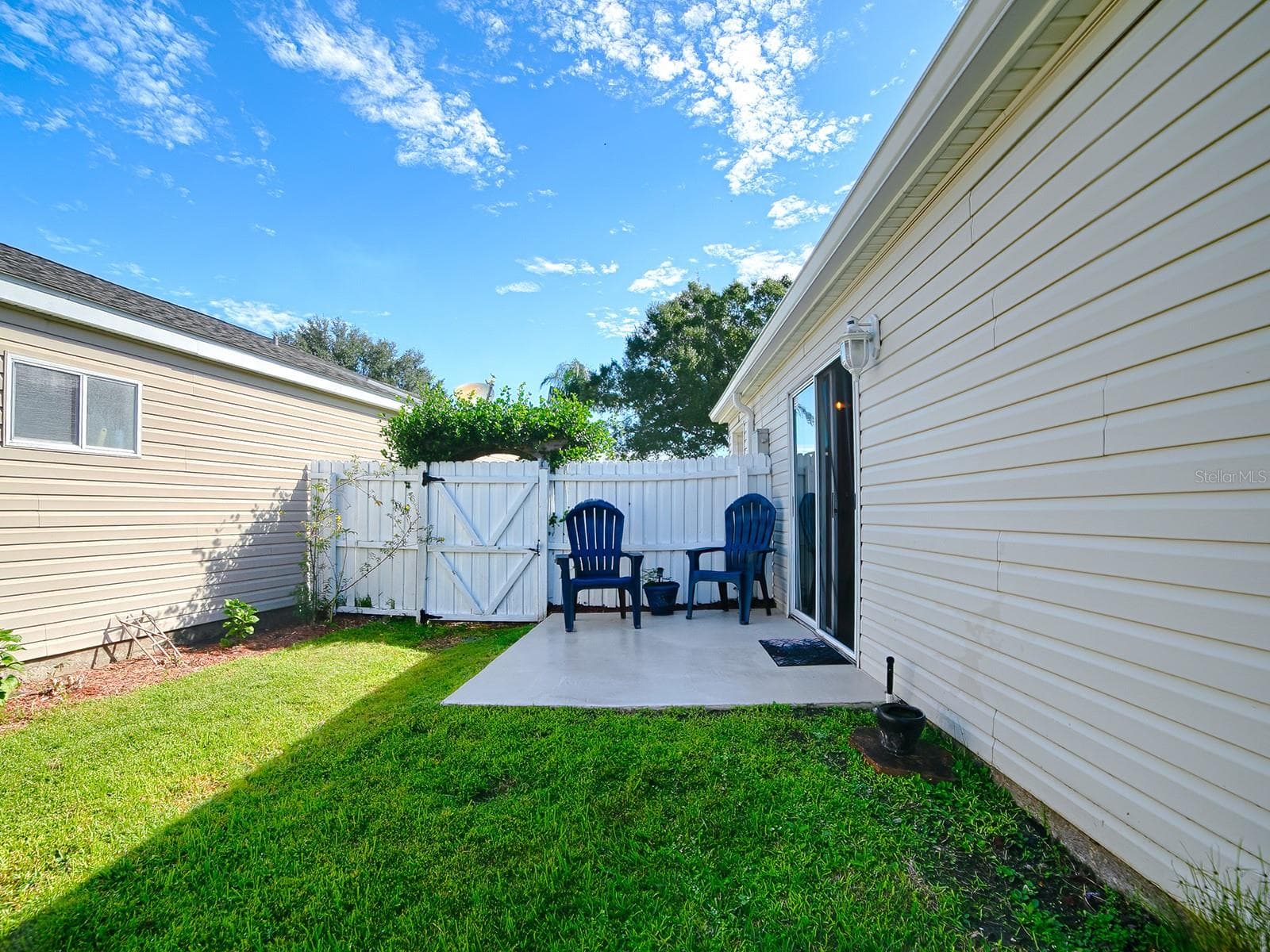 Single Family Residence at 4952 HERON RUN CIR, LEESBURG, photo 37 of 58