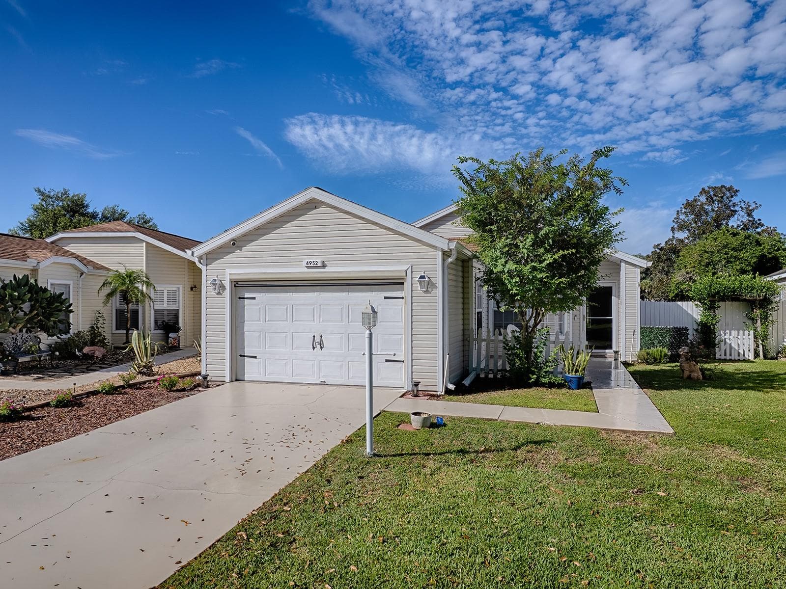 Single Family Residence at 4952 HERON RUN CIR, LEESBURG, photo 41 of 58