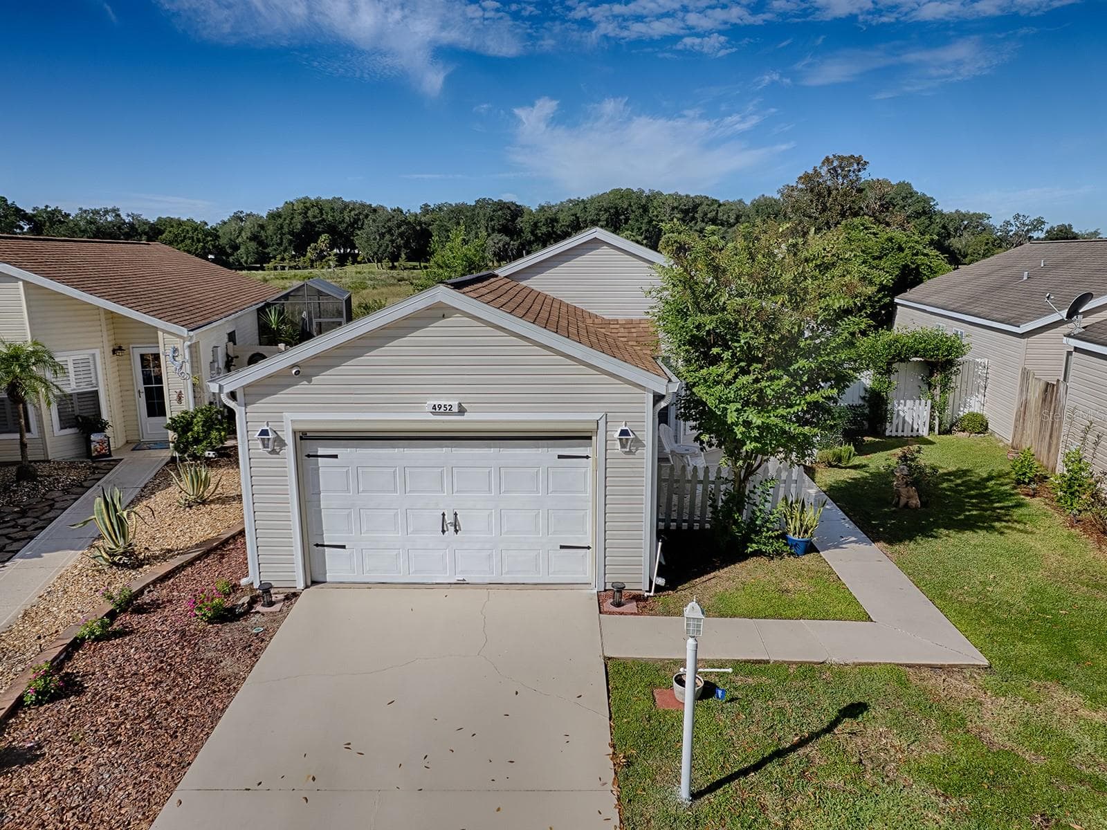 Single Family Residence at 4952 HERON RUN CIR, LEESBURG, photo 43 of 58