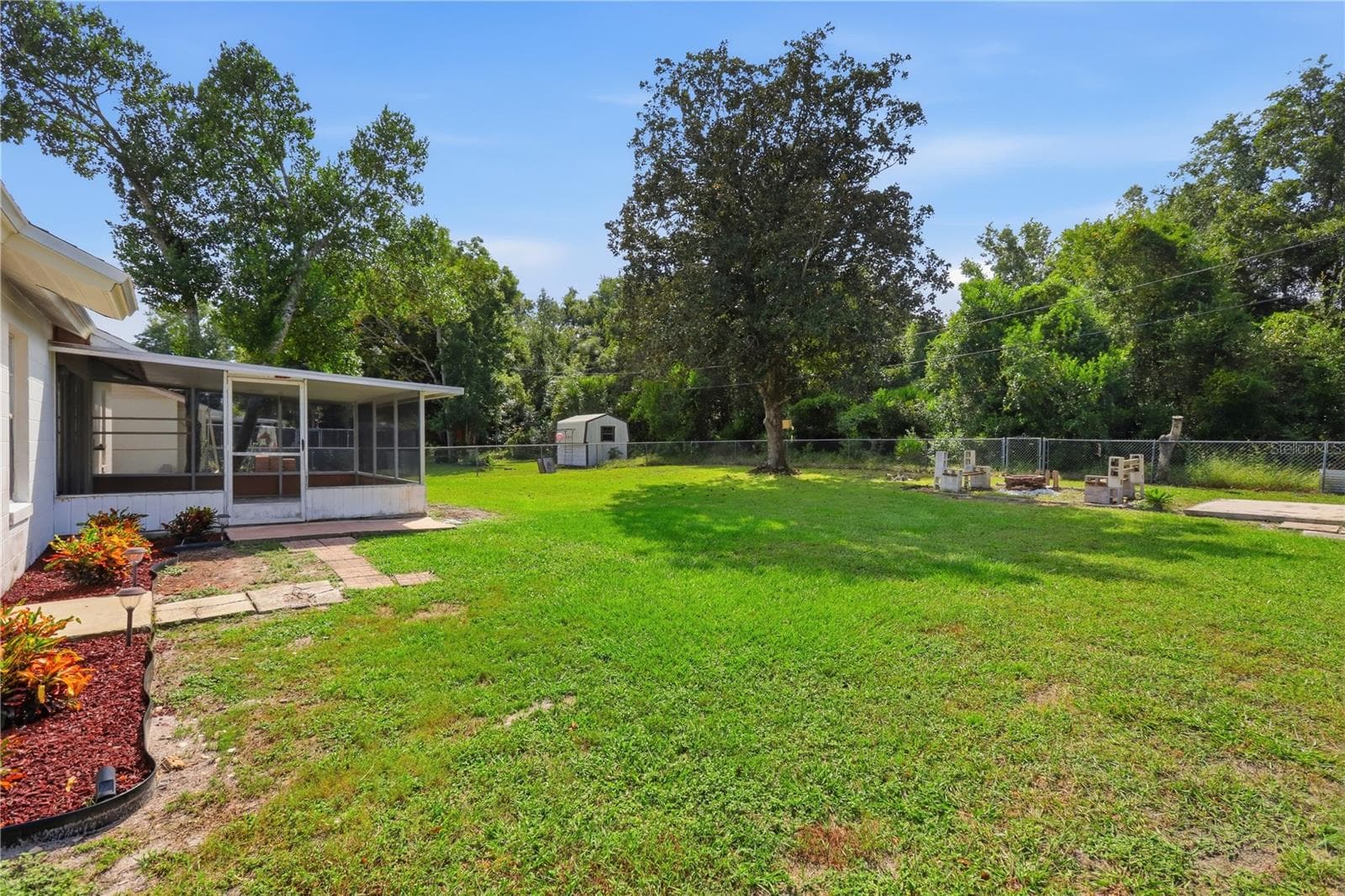 Single Family Residence at 943 MARQUETTE CT, DELTONA, photo 24 of 29