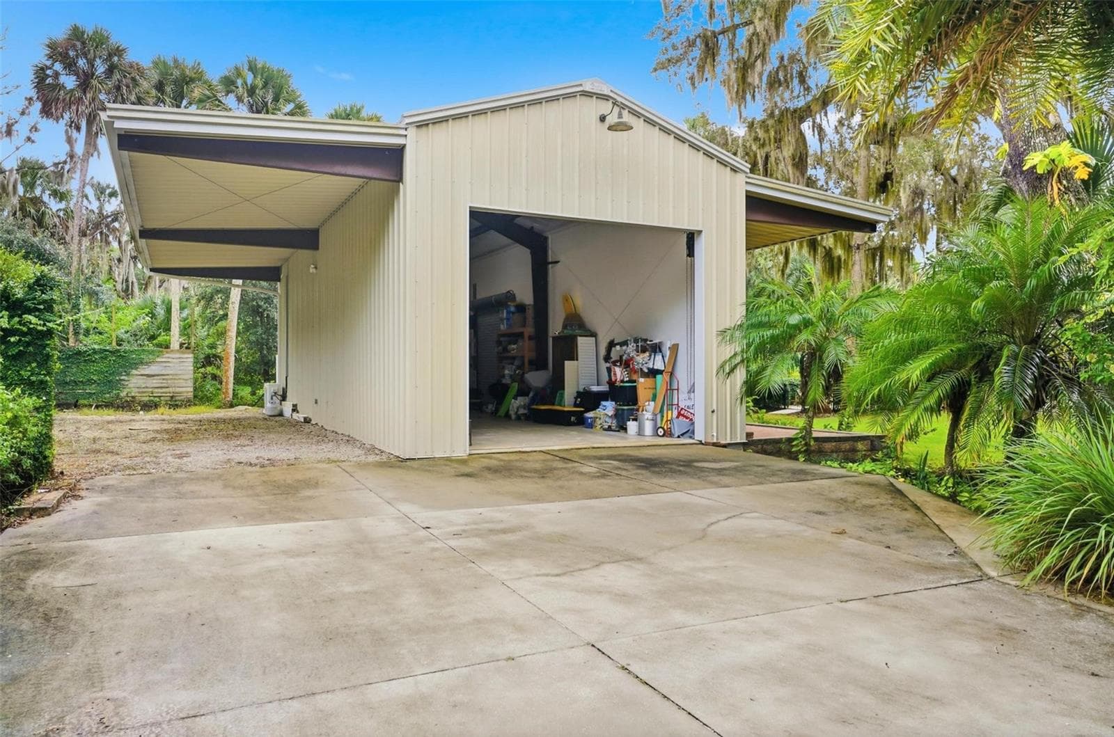 Single Family Residence at 10 PAMELA PARKWAY, PALM COAST, photo 14 of 100