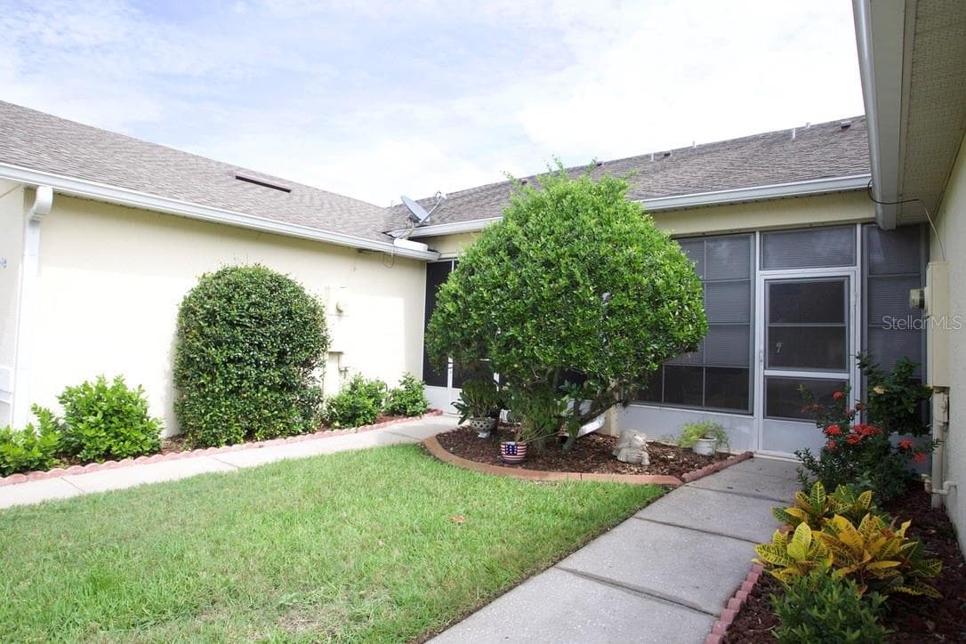 91 CLUB VILLAS LN