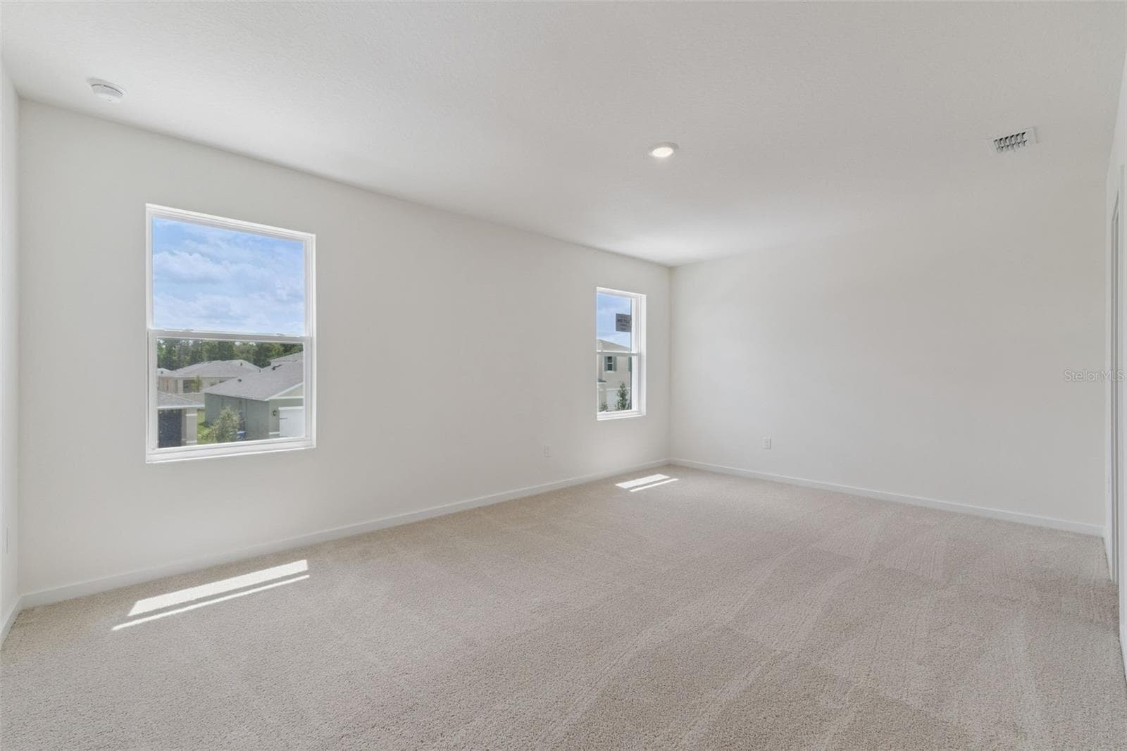 Single Family Residence at 1339 GRAND FLORA LN, SANFORD, photo 17 of 38