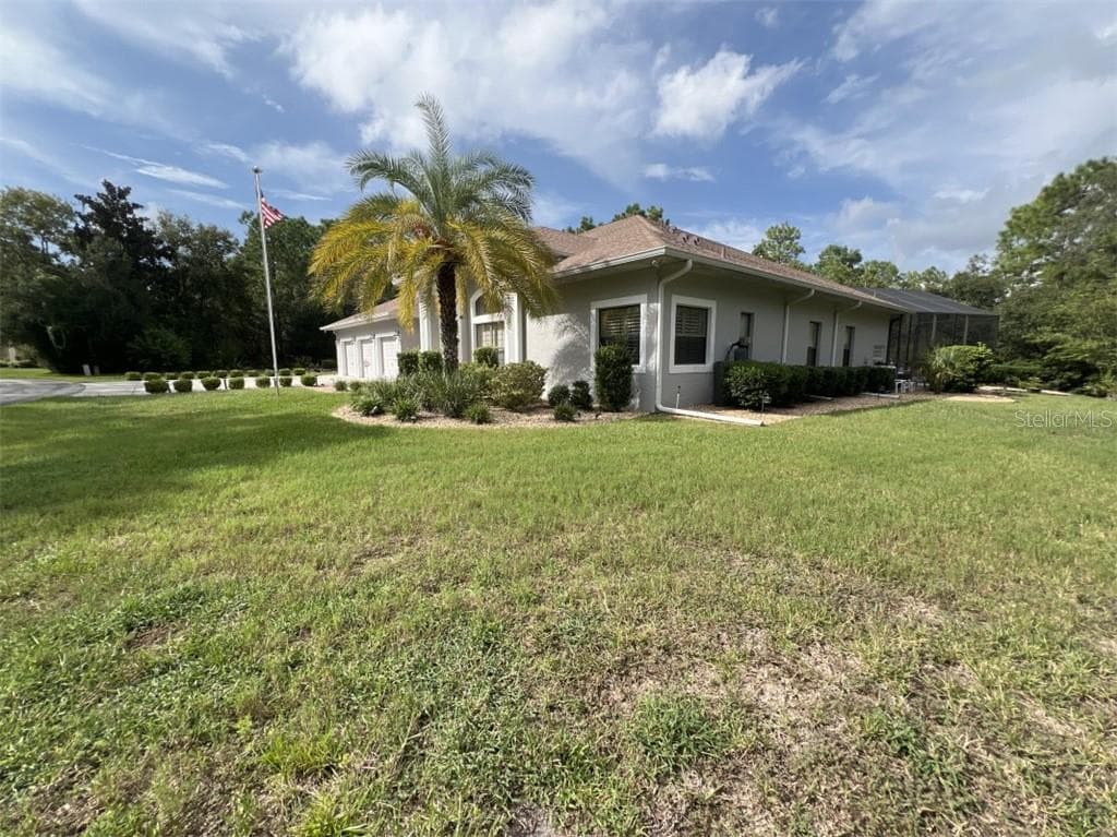 Single Family Residence at 14 Drypetes CT E, HOMOSASSA FL 34446, Homosassa, photo 2 of 17