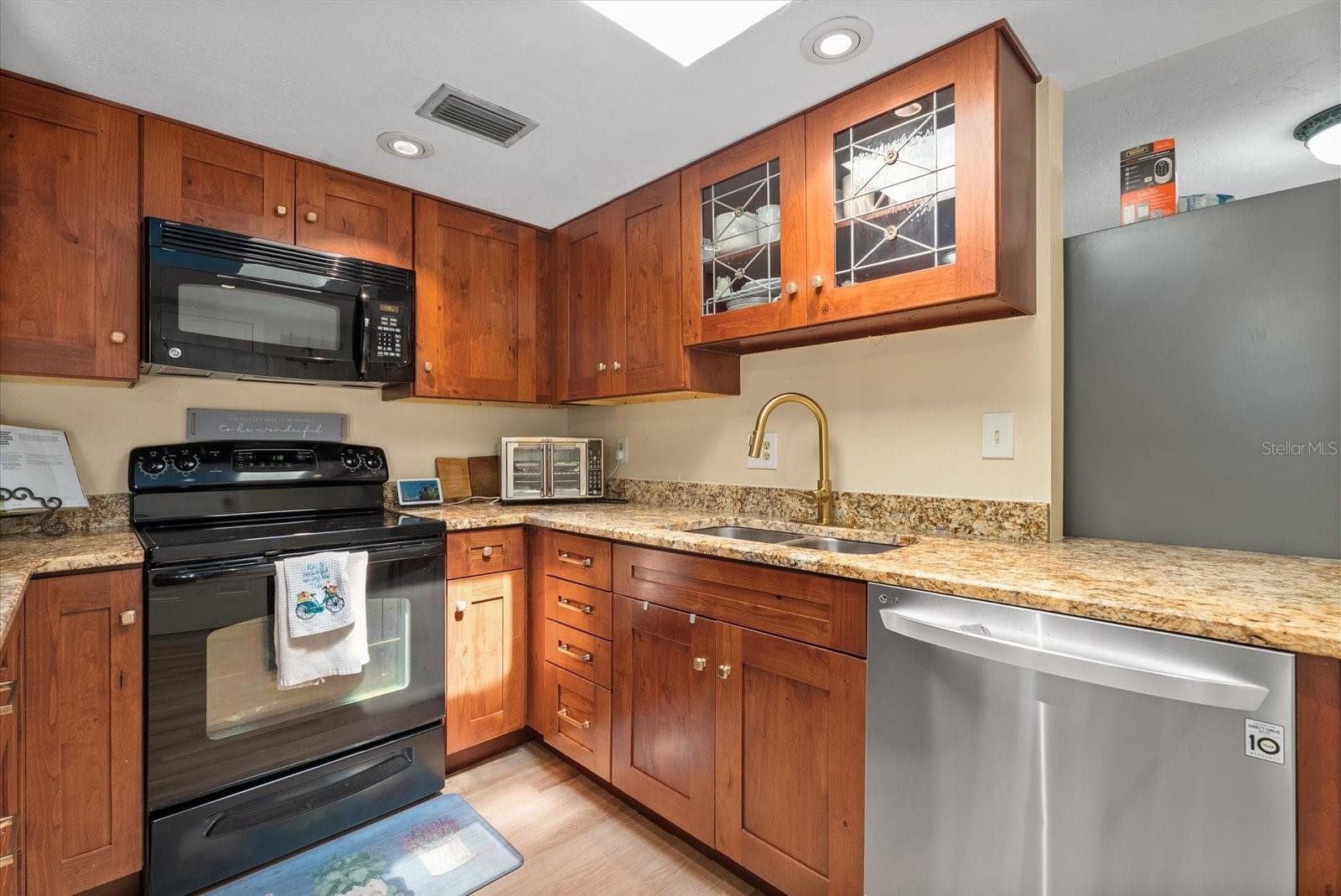 Condominium at 3289 FAIRHAVEN LN #112, SARASOTA, photo 12 of 44