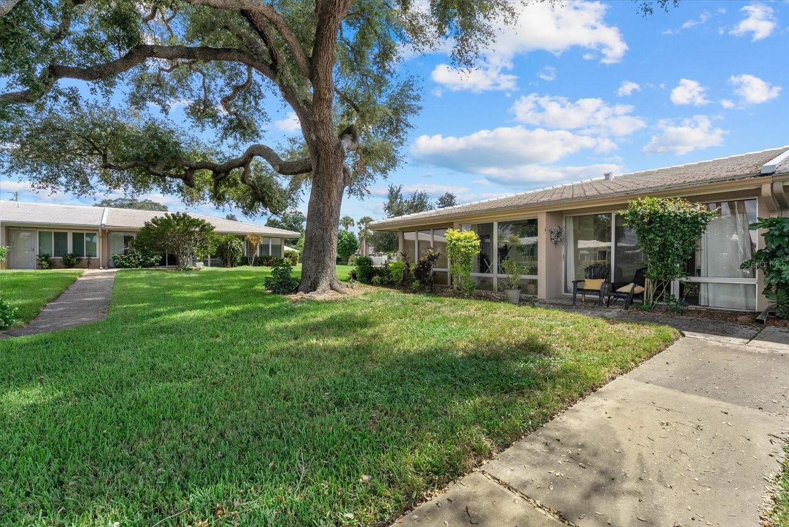 Condominium at 3289 FAIRHAVEN LN #112, SARASOTA, photo 42 of 44