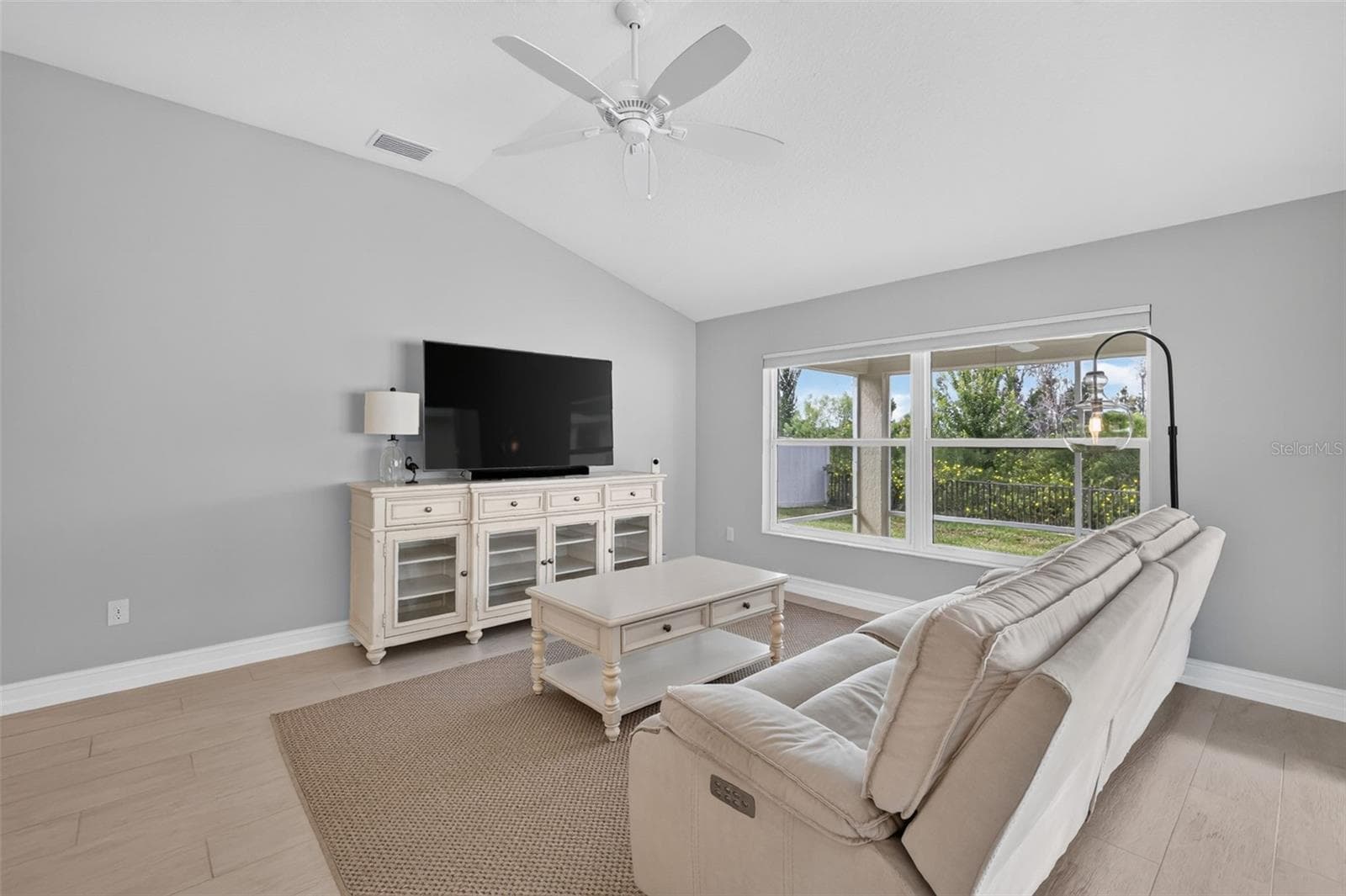 Single Family Residence at 974 JAY ST, THE VILLAGES, photo 19 of 39