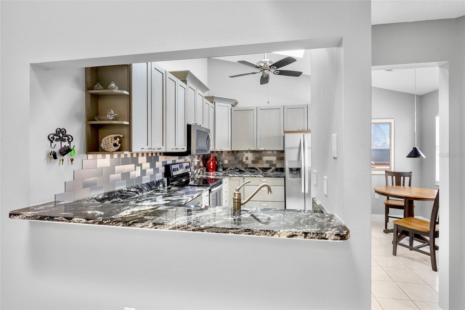 Villa at 5607 MONTE ROSSO RD, SARASOTA, photo 13 of 30