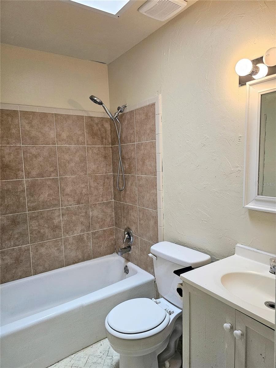 Single Family Residence at 2341 VIRGINIA DR, KISSIMMEE, photo 7 of 12
