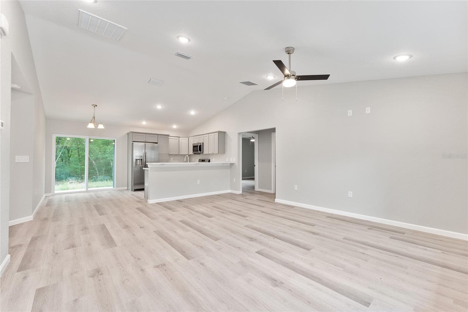 Single Family Residence at 10374 SE 126TH LN, BELLEVIEW, photo 7 of 34