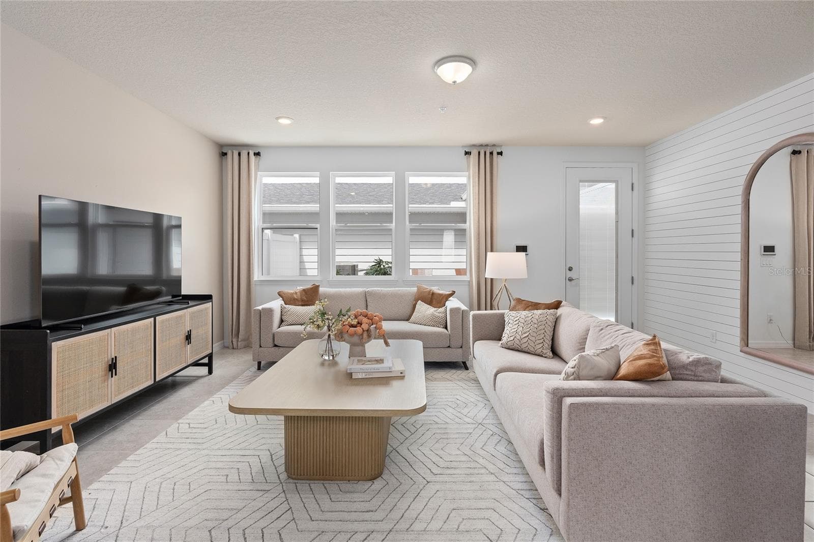 Model Home Design Only. Pictures and furnishings are for illustrative purposes only. Elevations, colors and options may vary. Furniture is for model home staging only. - 6403 ARGENT WOOD DRIVE, WINTER GARDEN