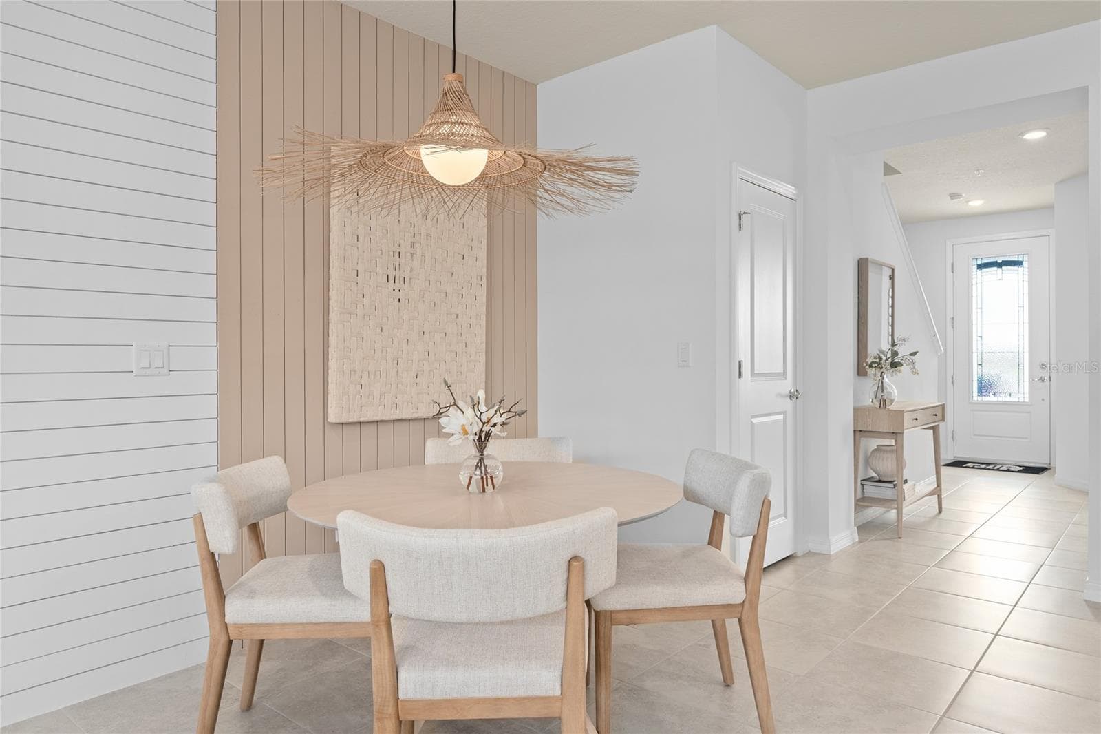 Model Home Design Only. Pictures and furnishings are for illustrative purposes only. Elevations, colors and options may vary. Furniture is for model home staging only. - 6403 ARGENT WOOD DRIVE, WINTER GARDEN