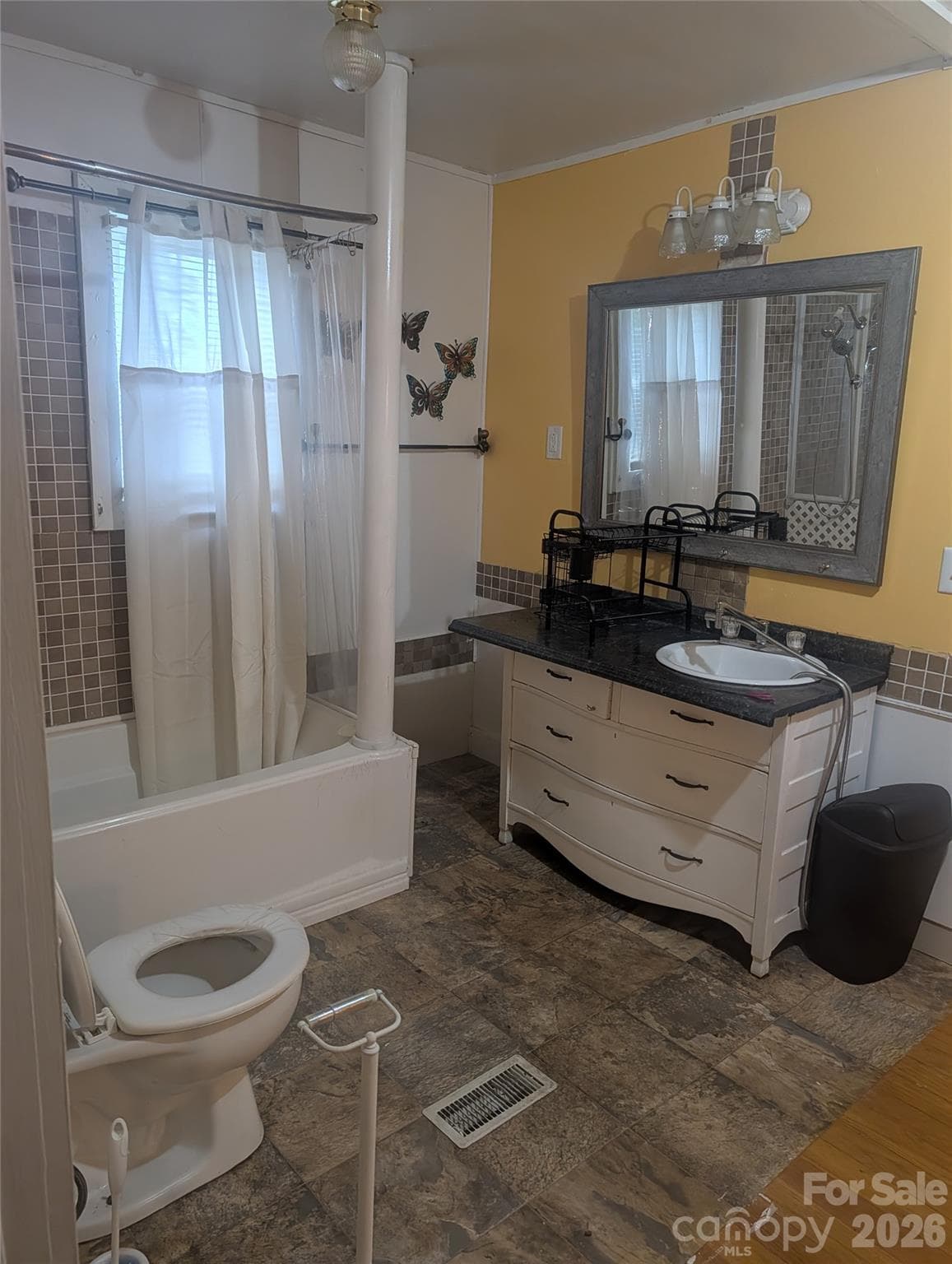 Bathroom - 4117 Brocks Mill Road, Cheraw