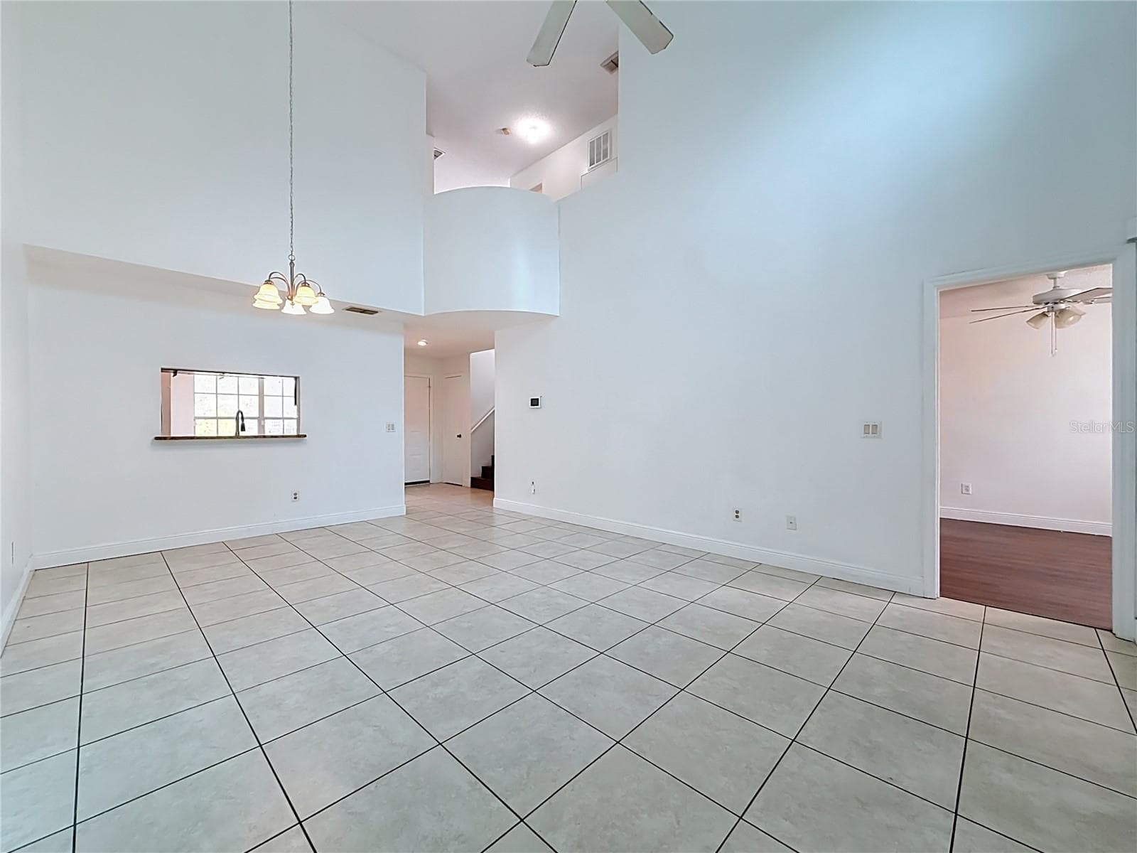 Townhouse at 13518 SUMMERTON DR, ORLANDO, photo 3 of 34